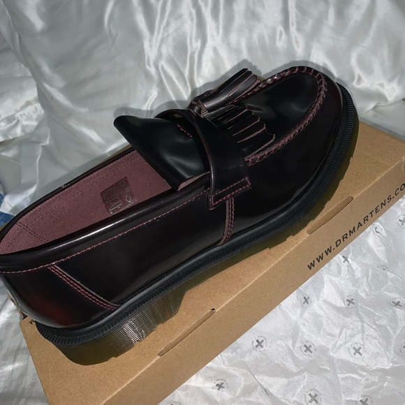 BRAND NEW doc martens Adrian tassel cherry red - Picture 2 of 5